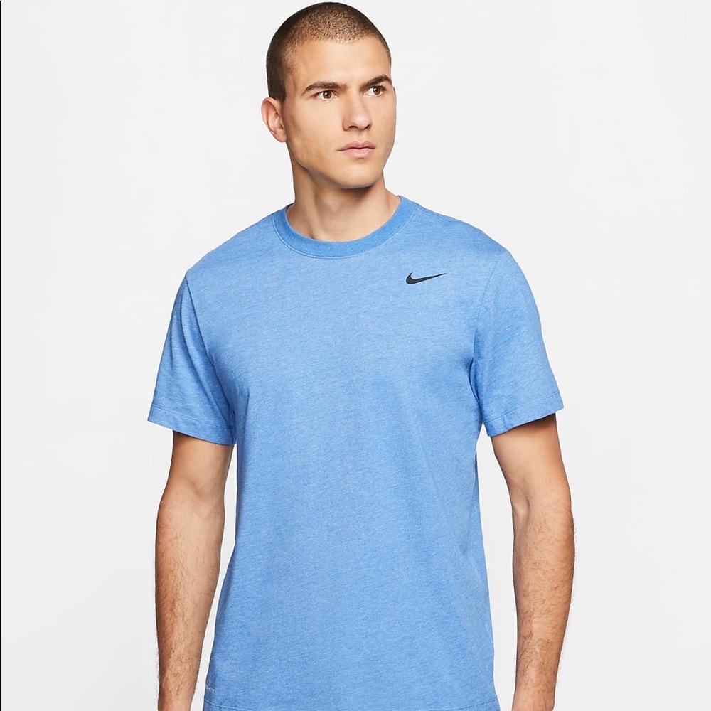 MOVING MAKE OFFER Nike dri fit training shirt blue
